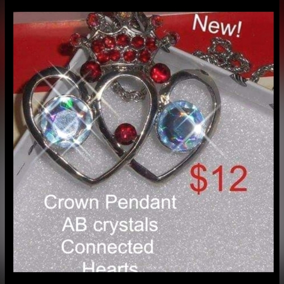 Crown of Hearts Celtic Pendant - Picture 6 of 9